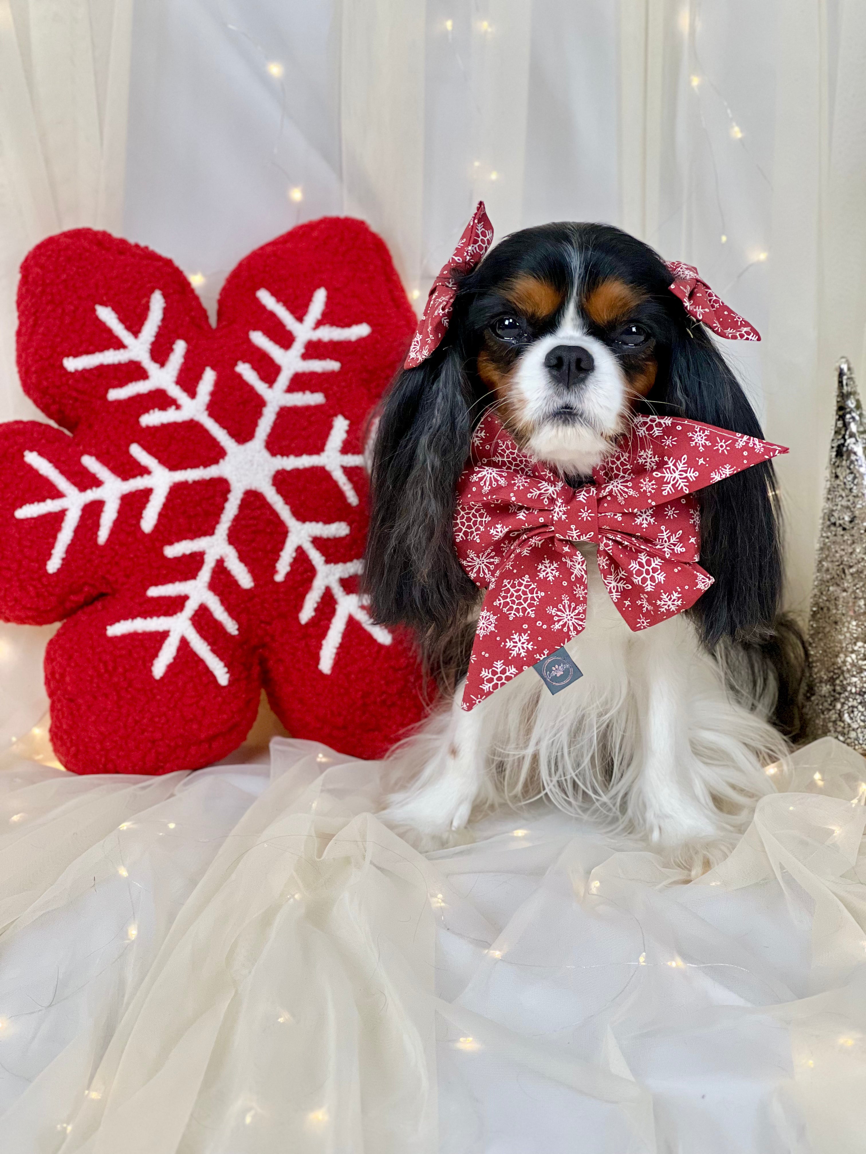 Strike a Pose Bow - Festive Baubles & Snow Flurries